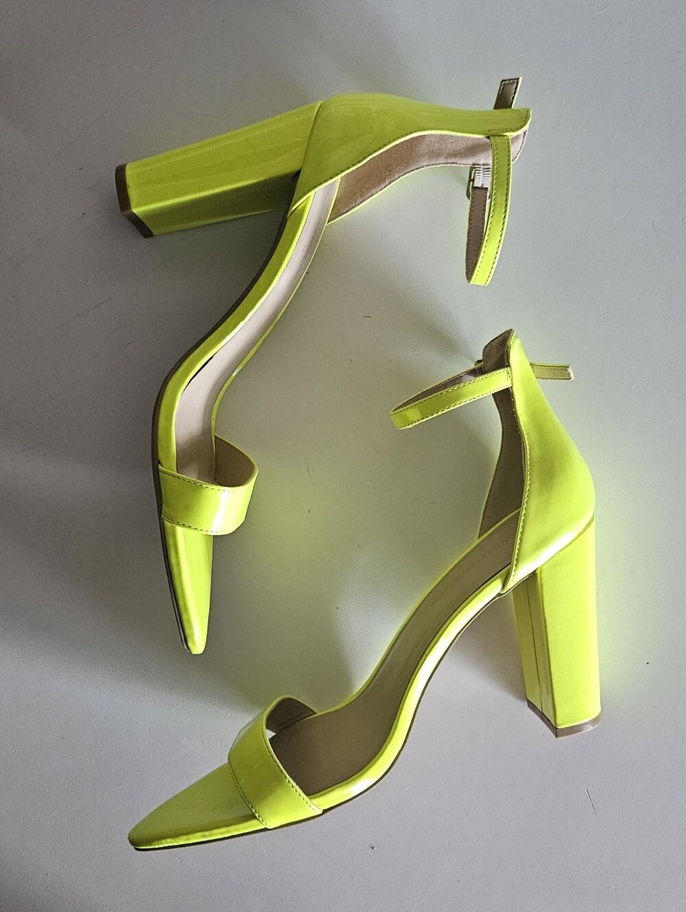 Wild Diva Lounge Neon Yellow Heels